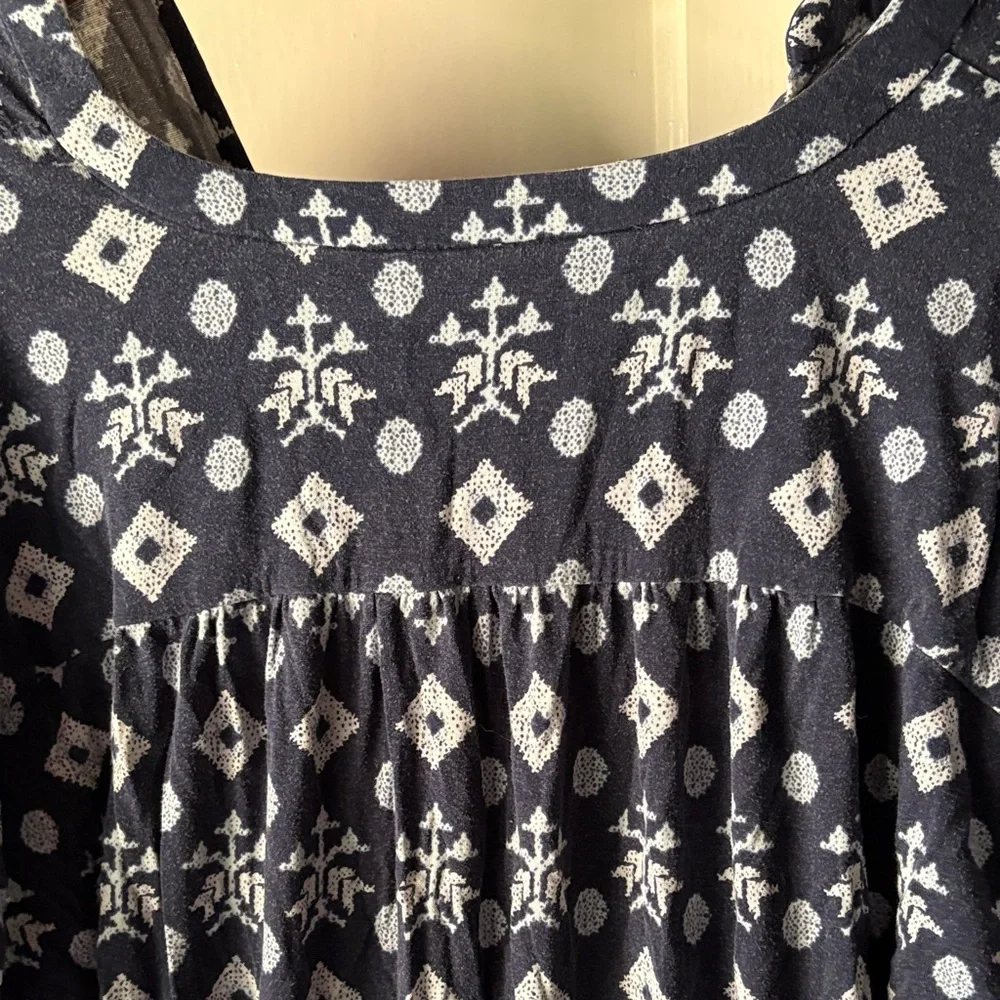 Easy Peasy Shift Dress - Picture 4 of 4